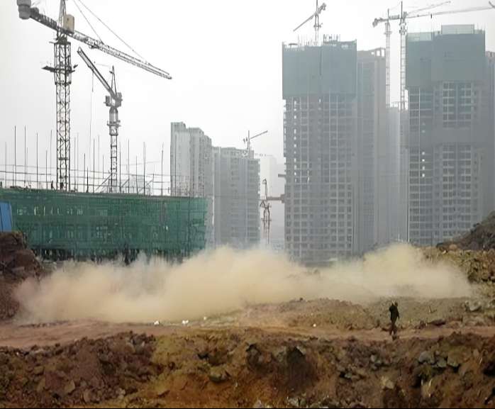 工地?fù)P塵治理難？揚(yáng)塵監(jiān)測(cè)系統(tǒng)成破局利器！